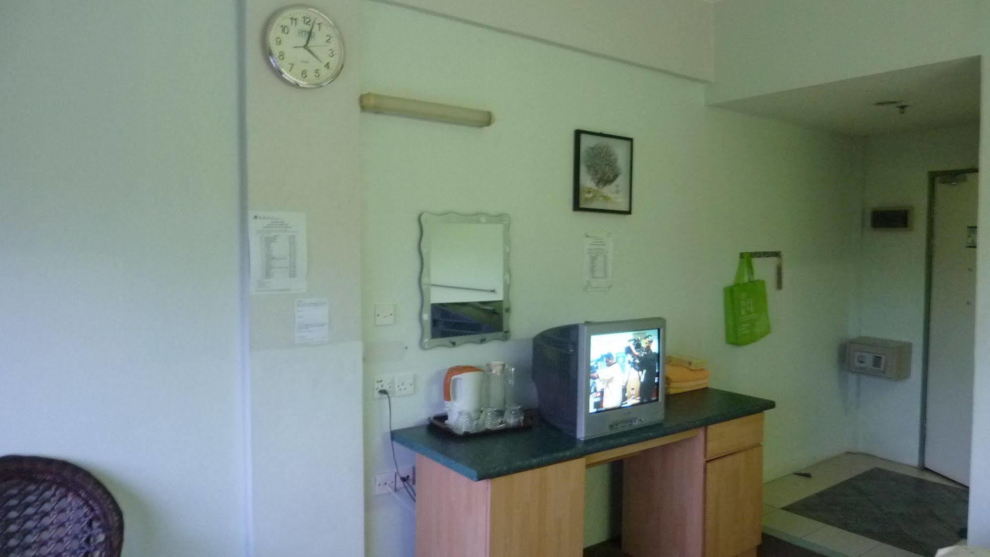 Hotel Hung Hung Kuching Exterior foto